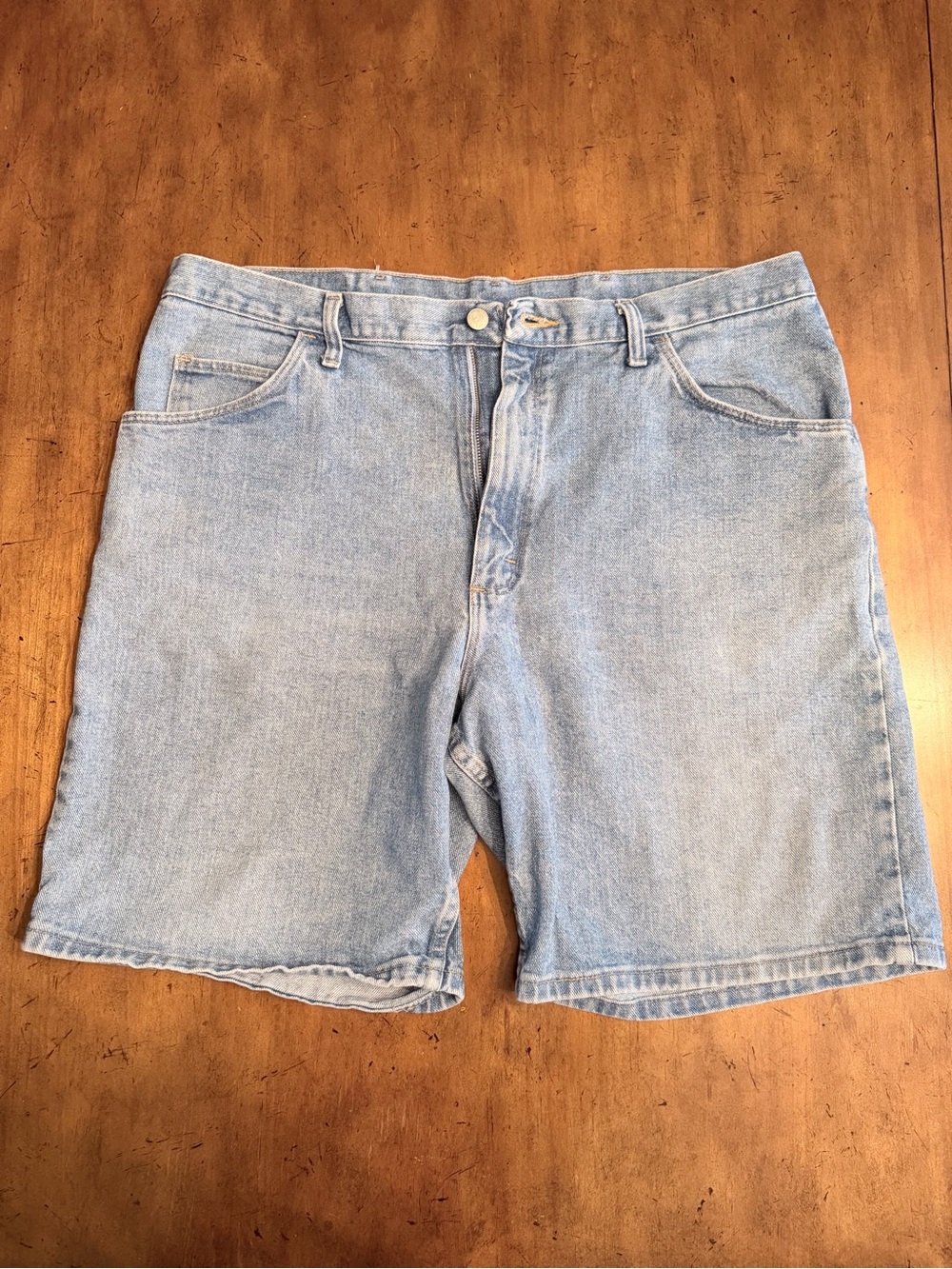 Wrangler Hero Originals Light Wash Baggy Denim Shorts Men’s Size 46